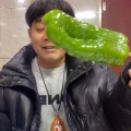 文安吃瓜视频网红照片,揭秘幕后生活瞬间